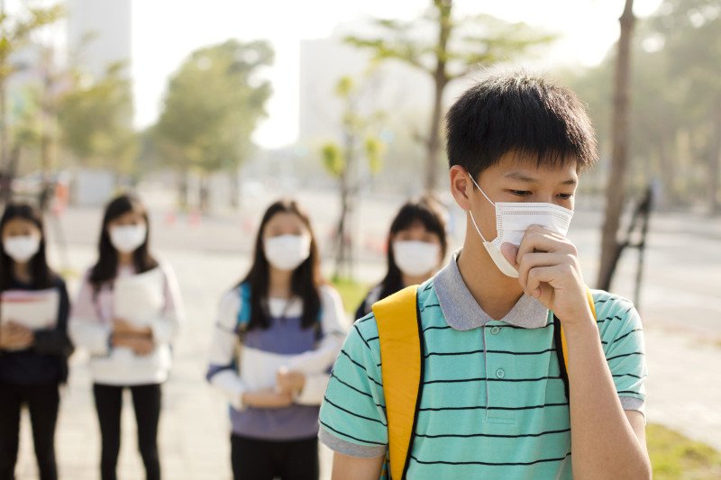 Pandemia koronawirusa uderzyła w gospodarkę wielu krajów. W celu ożywienia rynku wewnątrzkrajowego Chiny, tak niegdyś Japonia, postanowiły rozdawać swoim obywatelom kupony zniżkowe. Czy i jak kupony rabatowe mogą rzeczywiście pomóc w odbudowaniu gospodark