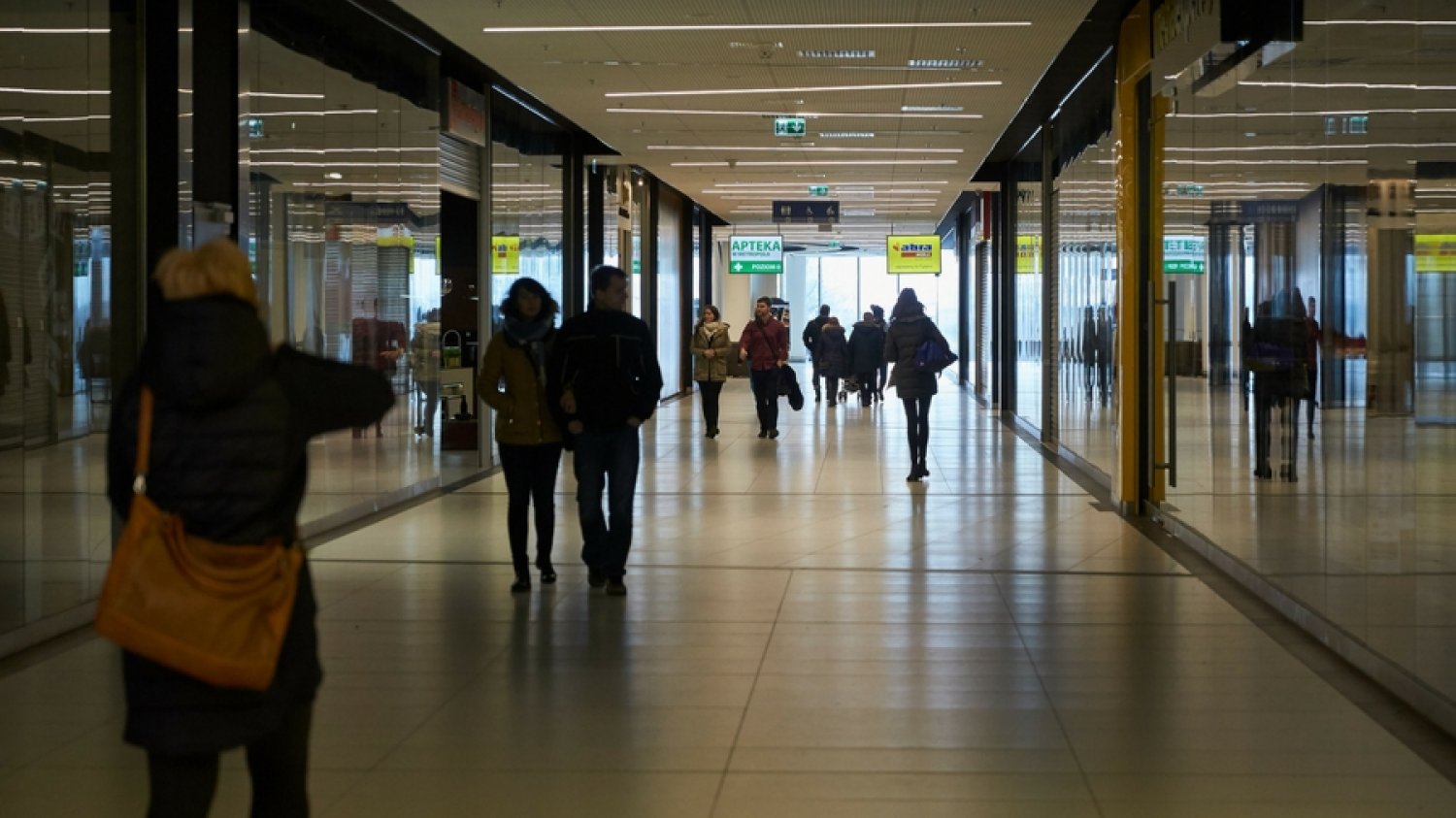 Pierwsza niedziela wolna od handlu: pustki w galeriach, ćwierć miliarda złotych wydane online.