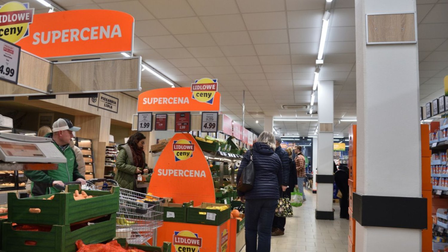 Lidl z nowymi promocjami w tym tygodniu. Te produkty można dostać gratis przy zakupach.