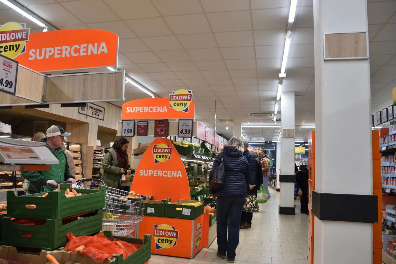 Lidl z nowymi promocjami w tym tygodniu. Te produkty można dostać gratis przy zakupach.