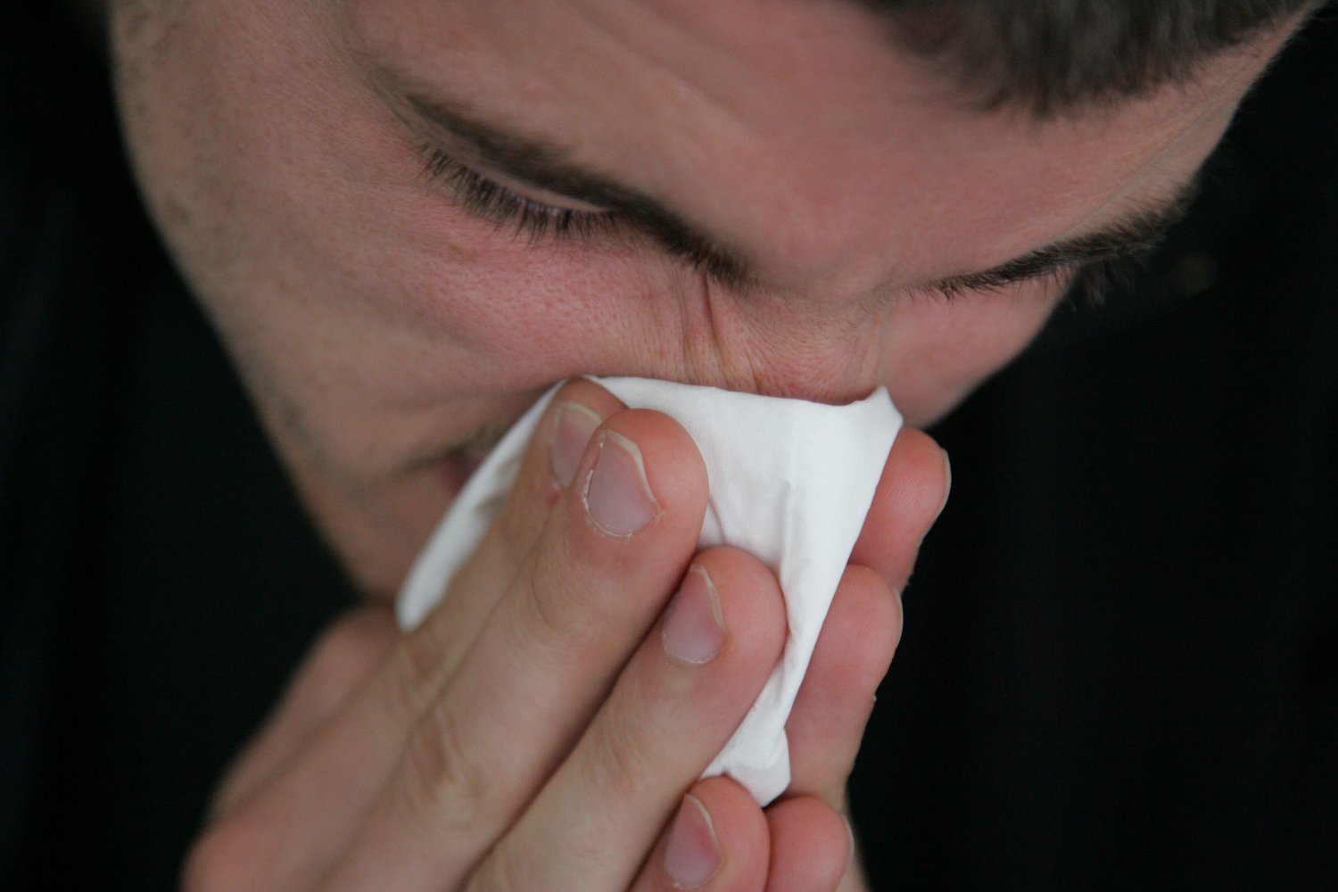 W pracy łatwo podłapać od kogoś przeziębienie.