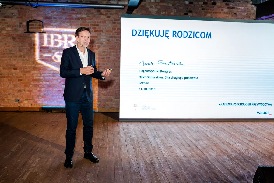 Jacek Santorski podczas prelekcji na kongresie Next Generation. www.nextg.pl