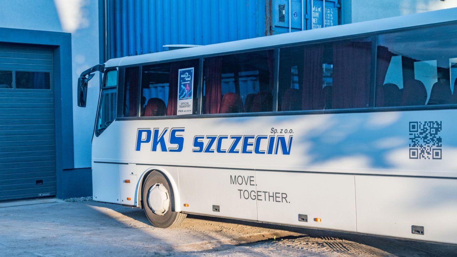 Autobus z napisem PKS Szczecin. Rekordowe pieniądze na autobusy w województwie zachodniopomorskim.