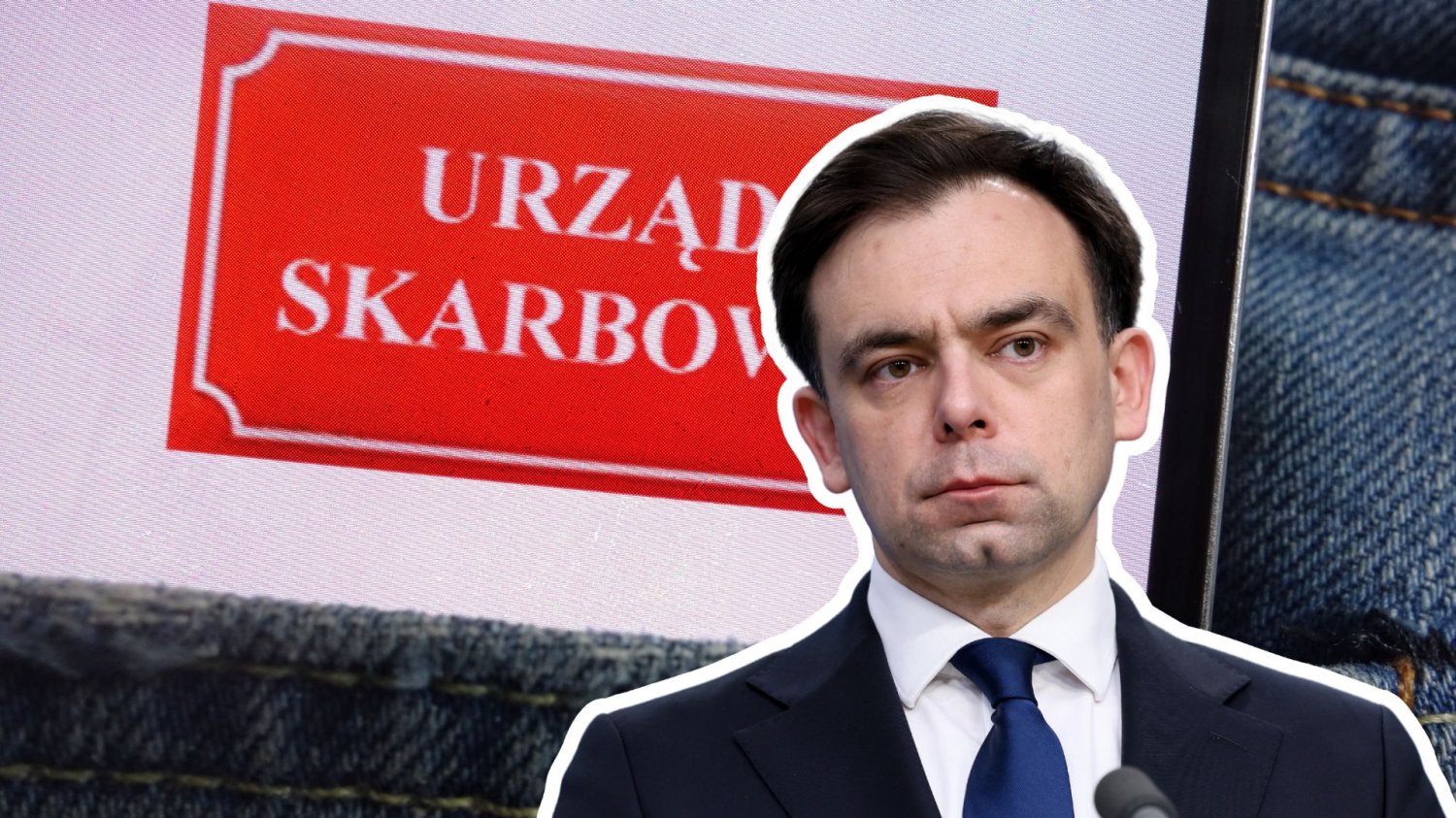 Andrzej Domański na tle ekranu z napisem "Urząd Skarbowy". W 2026 r. może wejść nowelizacja znosząca przedawnienie za zaległości podatkowe.