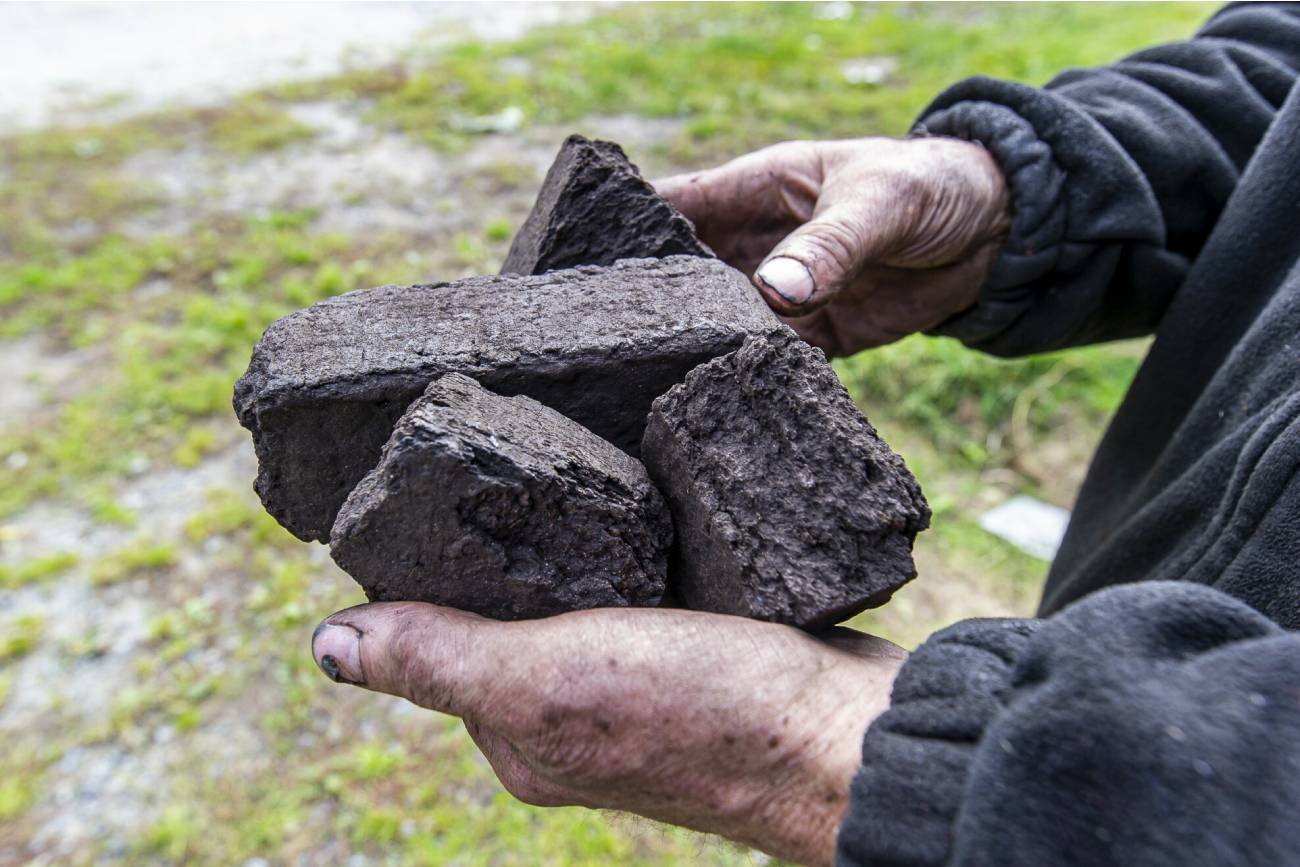 Prasowany torf do palenia w piecu - brykiet torfowy