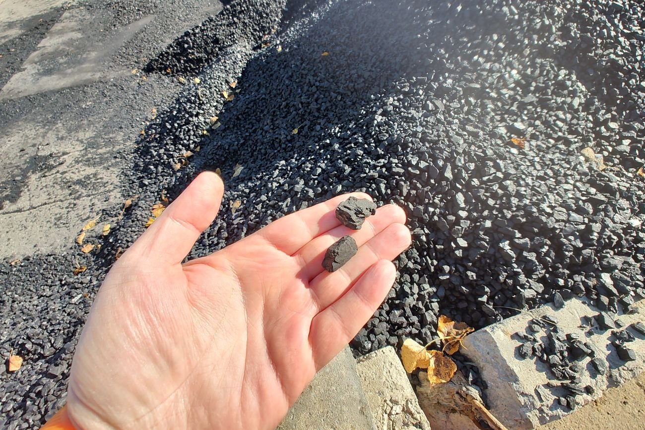 Prezydent Otwocka zamówił dwie frakcje węgla - gruby, i widoczny na zdjęciu groszek