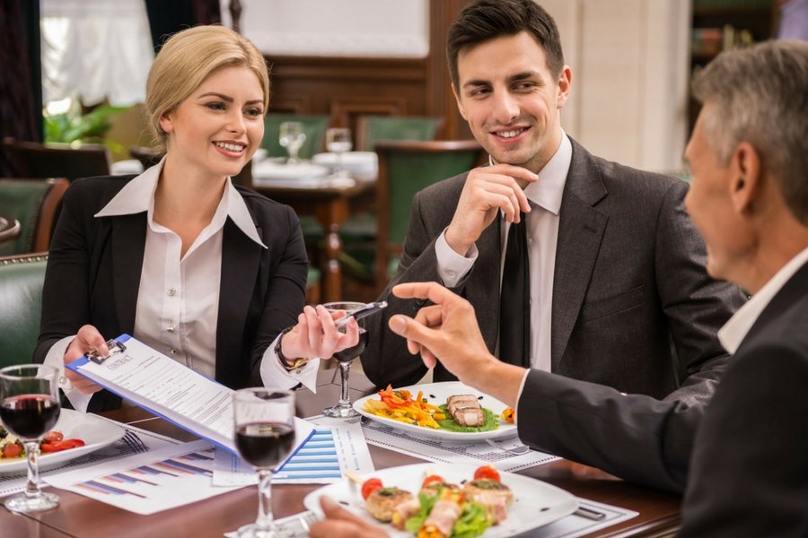 Polscy przedsiębiorcy nie sprawdzają biznesowych partnerów. "Jeszcze się obrażą?"