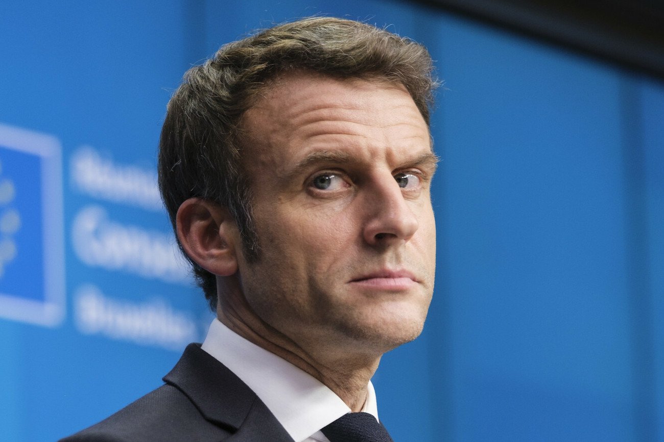 Emmanuel Macron miał wspierać rozwój Ubera we Francji