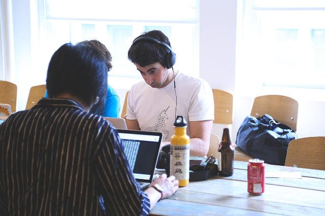 Start-up nierentowność ma wpisane w model działania?