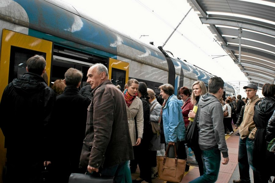 Koleje Śląskie mają propozycję dla tych, którzy będą się nudzić w wolne niedziele.