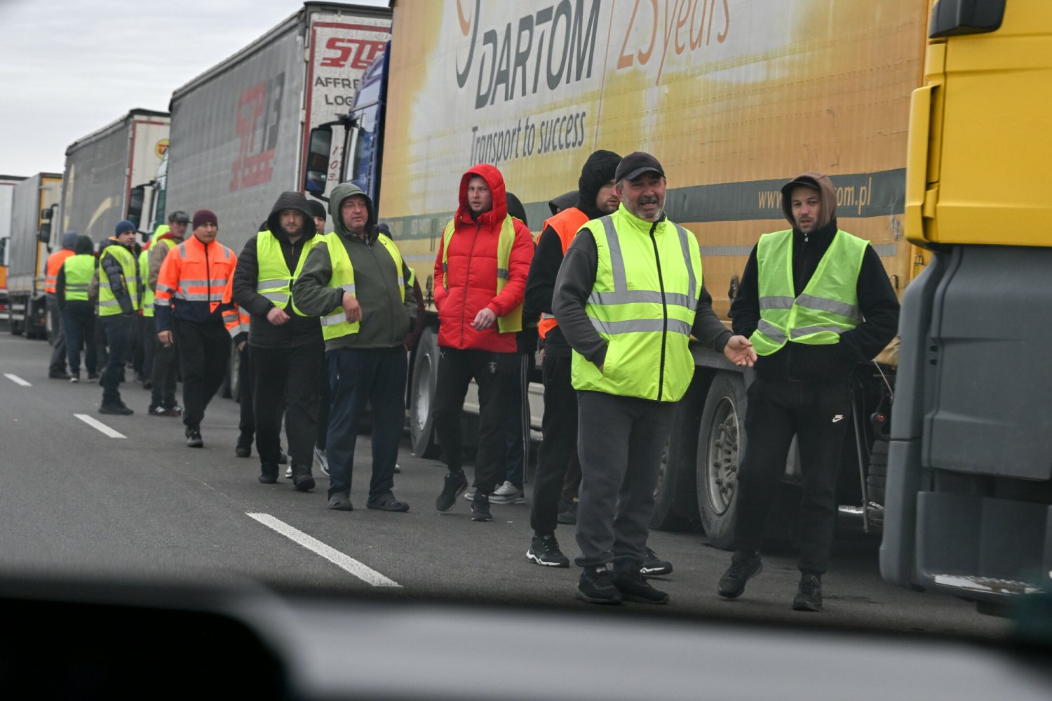 Kolejki na granicy z Ukrainą. Protest przewoźników i blokada dróg