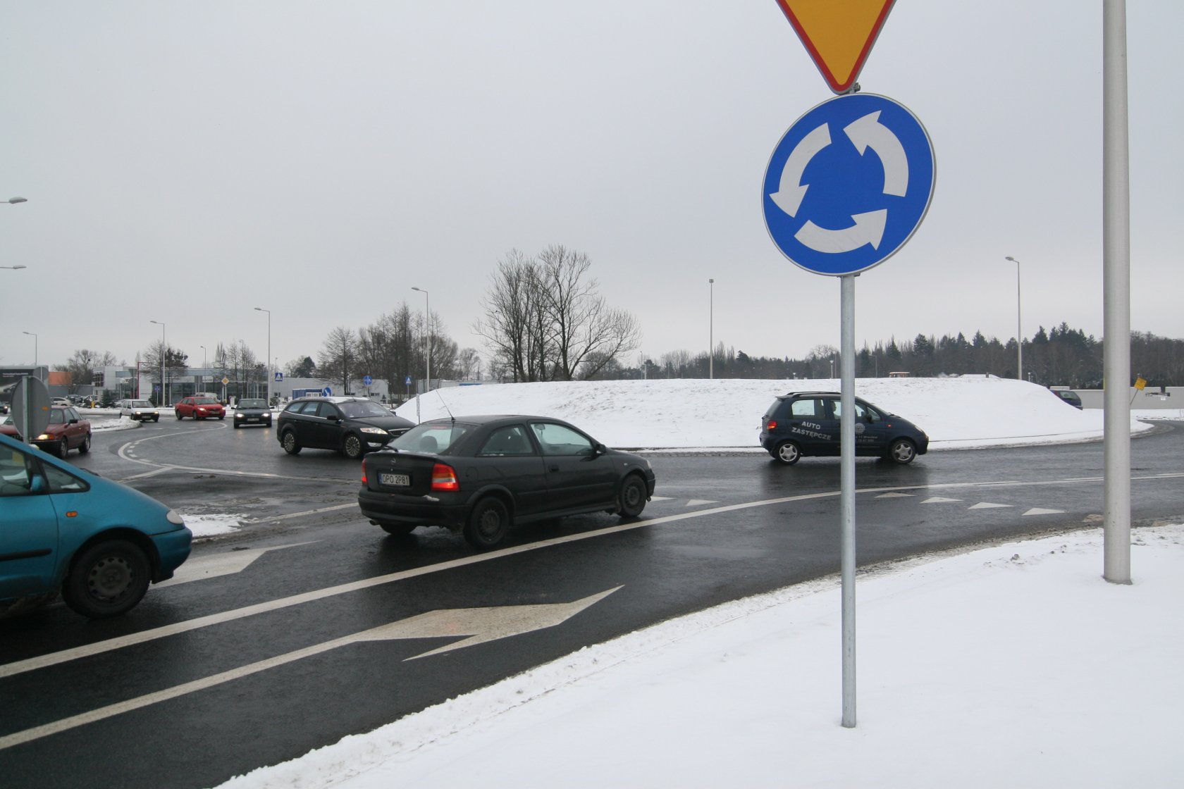 Z orzeczenia lubelskiego sądu wynika, że wjazdu na skrzyżowanie nie trzeba sygnalizować kierunkowskazem.