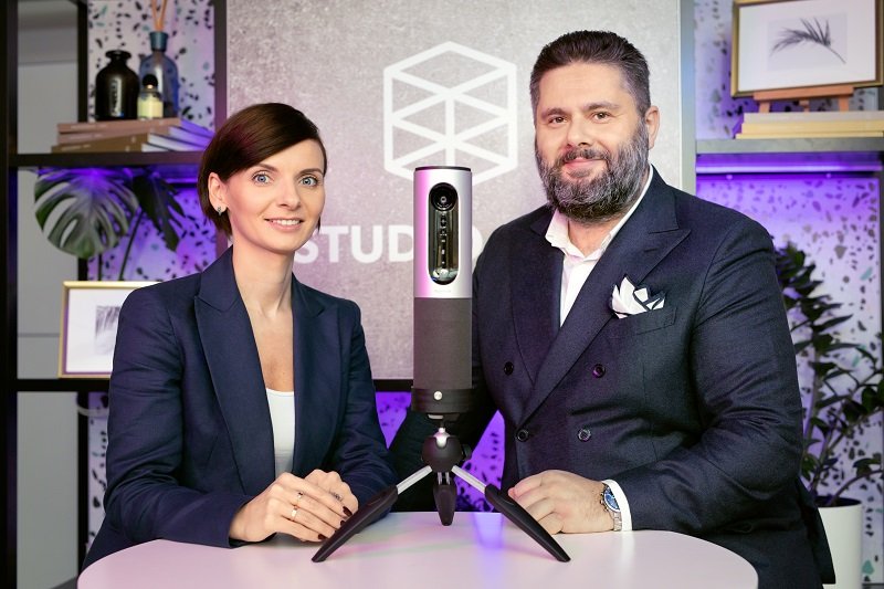 Kolejny pivot w firmie - teraz zamiast przyłbic dla klientów komercyjnych wrocławianie będą produkować mobilne studia nagraniowe.