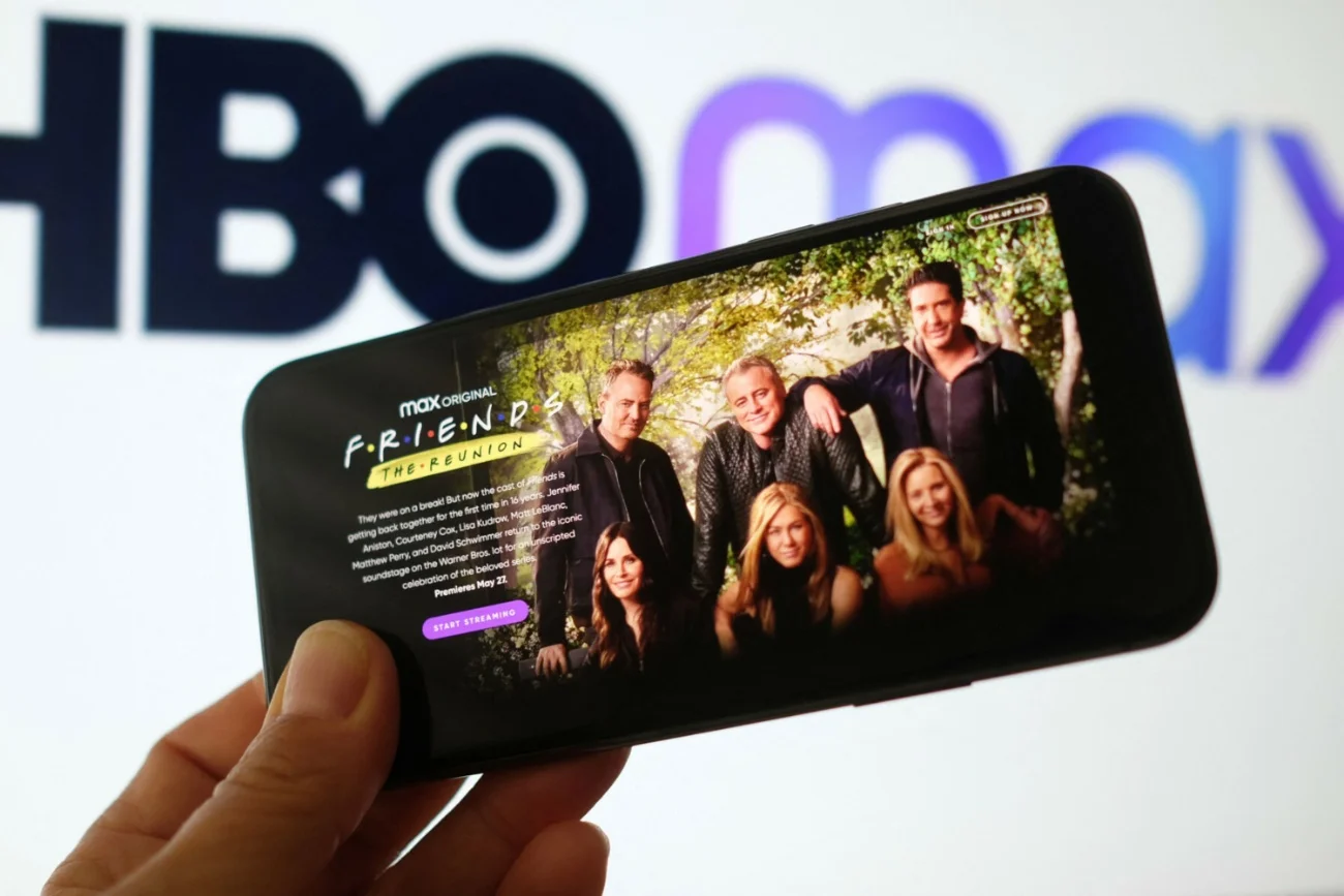 Smartfon, HBO Max.