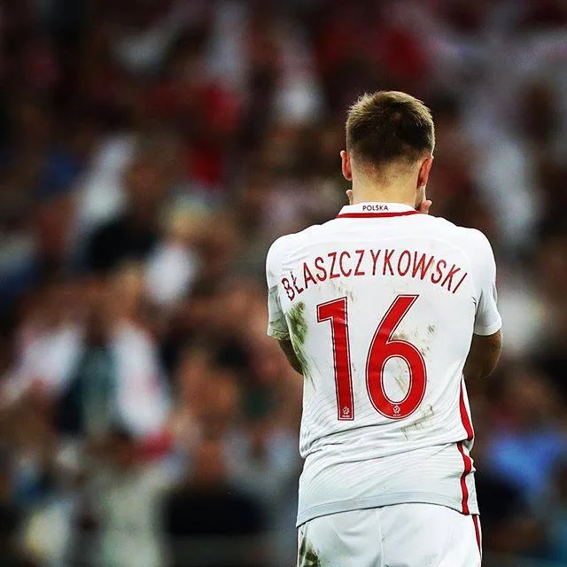 Podnieść się i walczyć dalej.