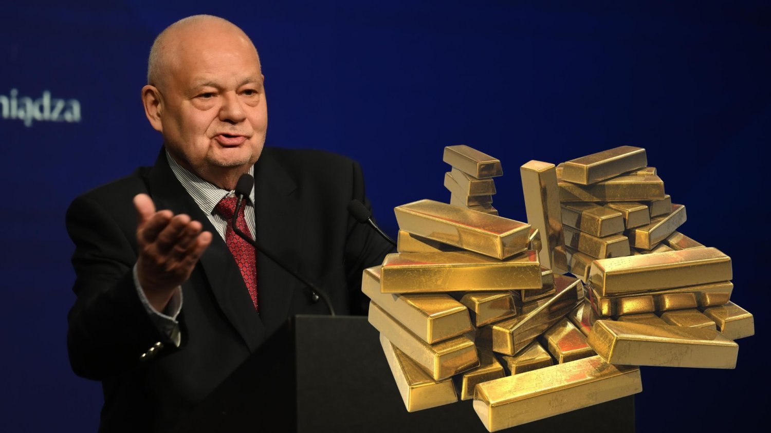 Złote sztabki na zbrojenia? Jak działa mechanizm, o którym dyskutują ekonomiści szef NBP Adam Glapiński i sterta sztabek złota