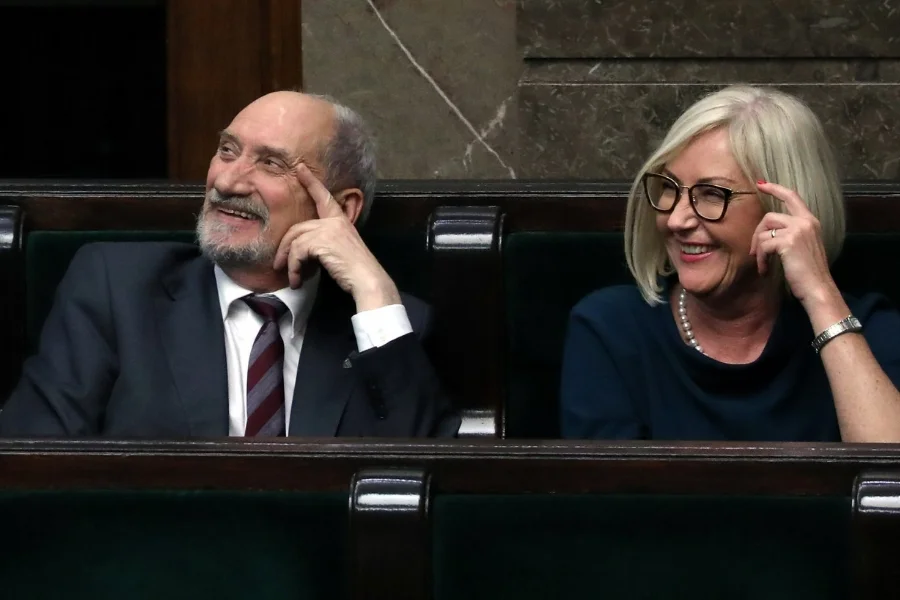 Sejm i Senat zwiększają swój budżet, Kancelaria Prezydenta zachowa ten z 2018 r., jednak bez dużych zaplanowanych wydatków jak obchody 100-lecia niepodległości.