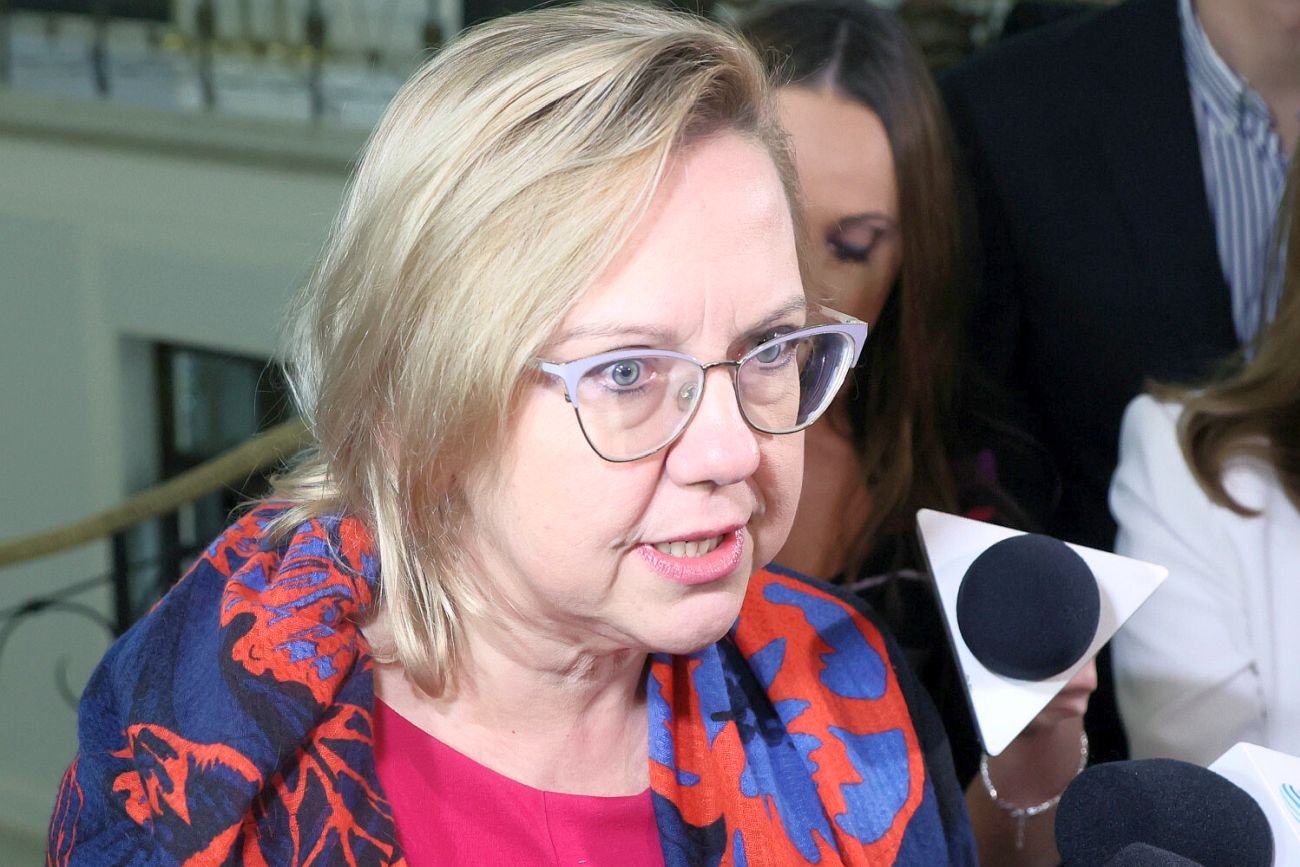 Minister Anna Moskwa przyspieszyła prace nad ustawą wiatrakową. o tej pory je blokowała, ale stawką są miliardy z KPO