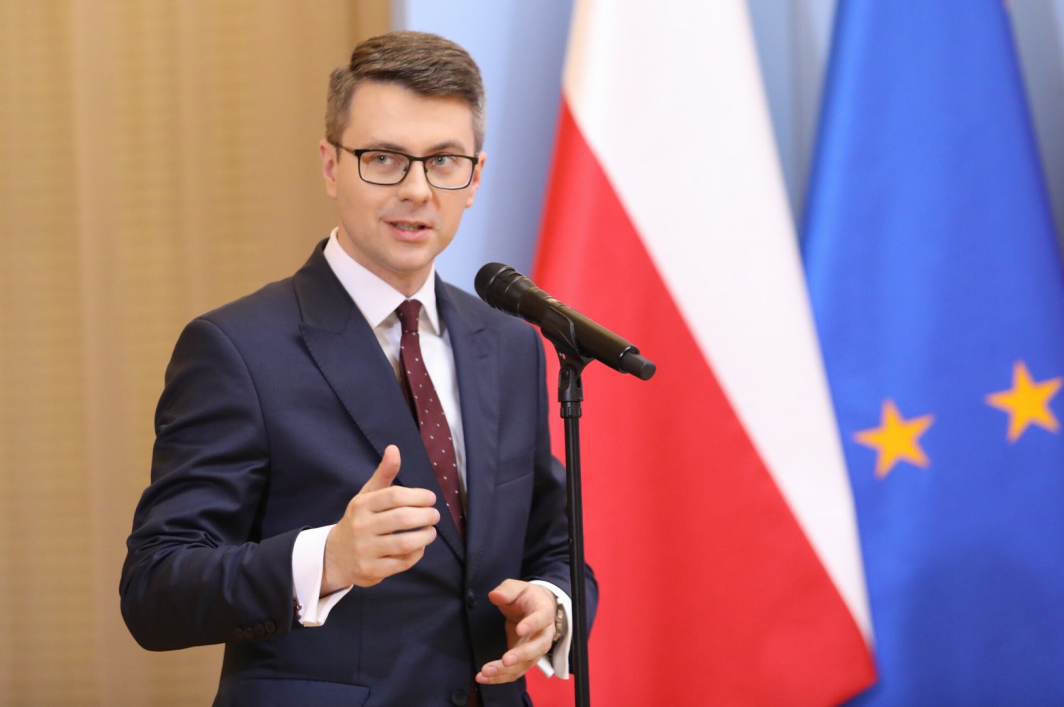 Rzecznik rządu Piotr Muller zapowiada możliwe wydłużenie tarczy antyinflacyjnej na 2023 rok