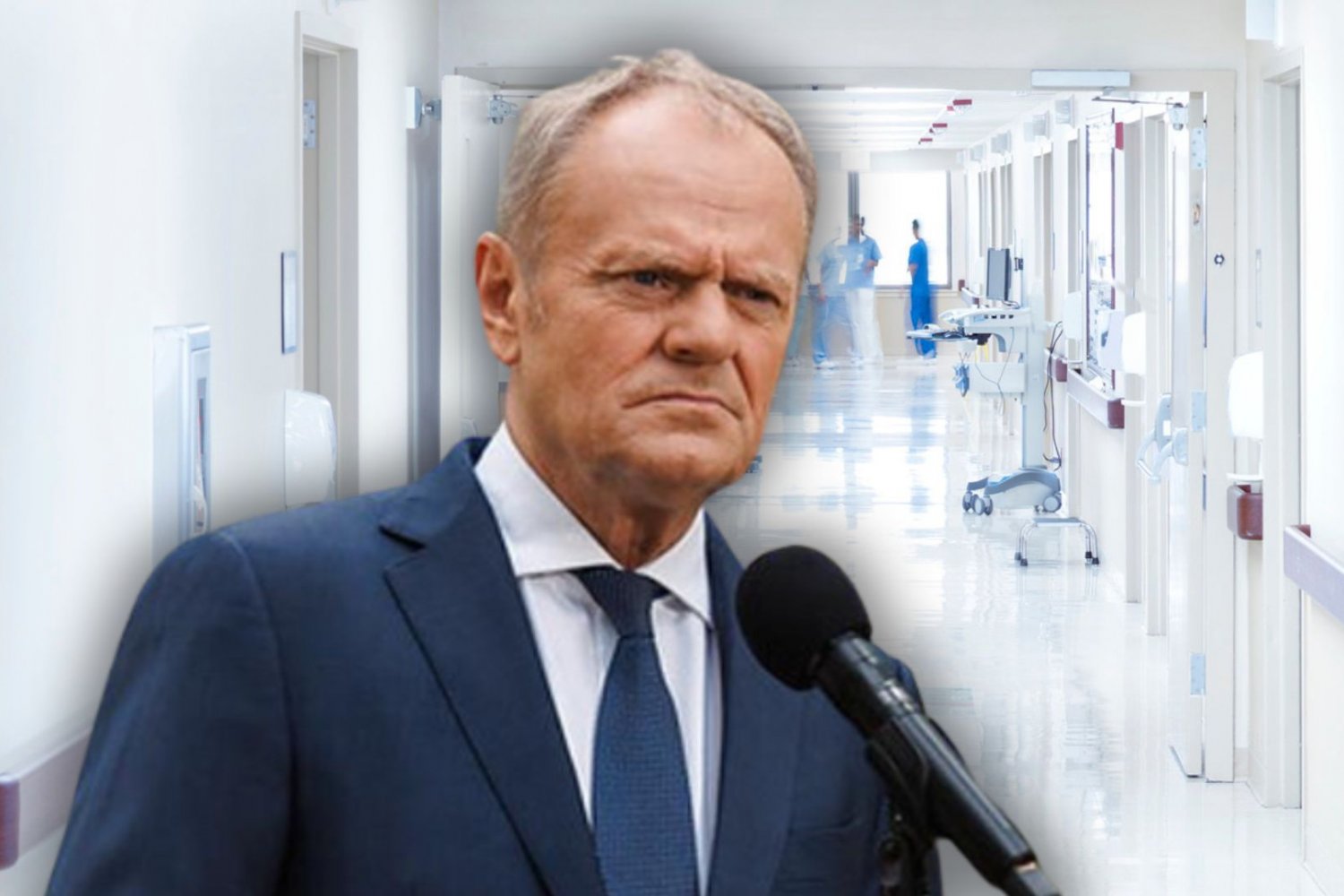 Donald Tusk, w tle korytarz szpitalny.