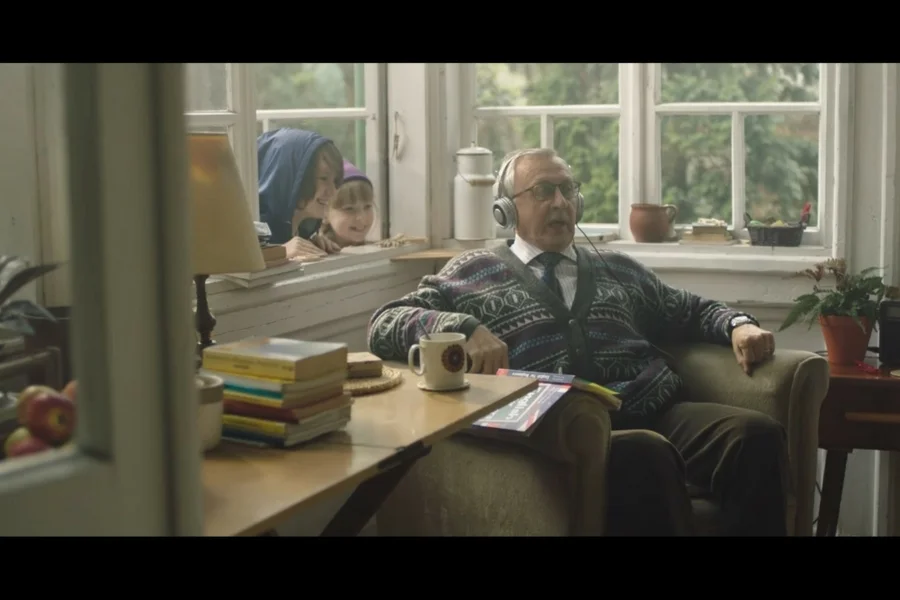 Wyniki badań zespołu dr Trzcińskiego mają olbrzymie znaczenie np. dla branży reklamowej. Na zdjęciu kadr z reklamy Allegro.