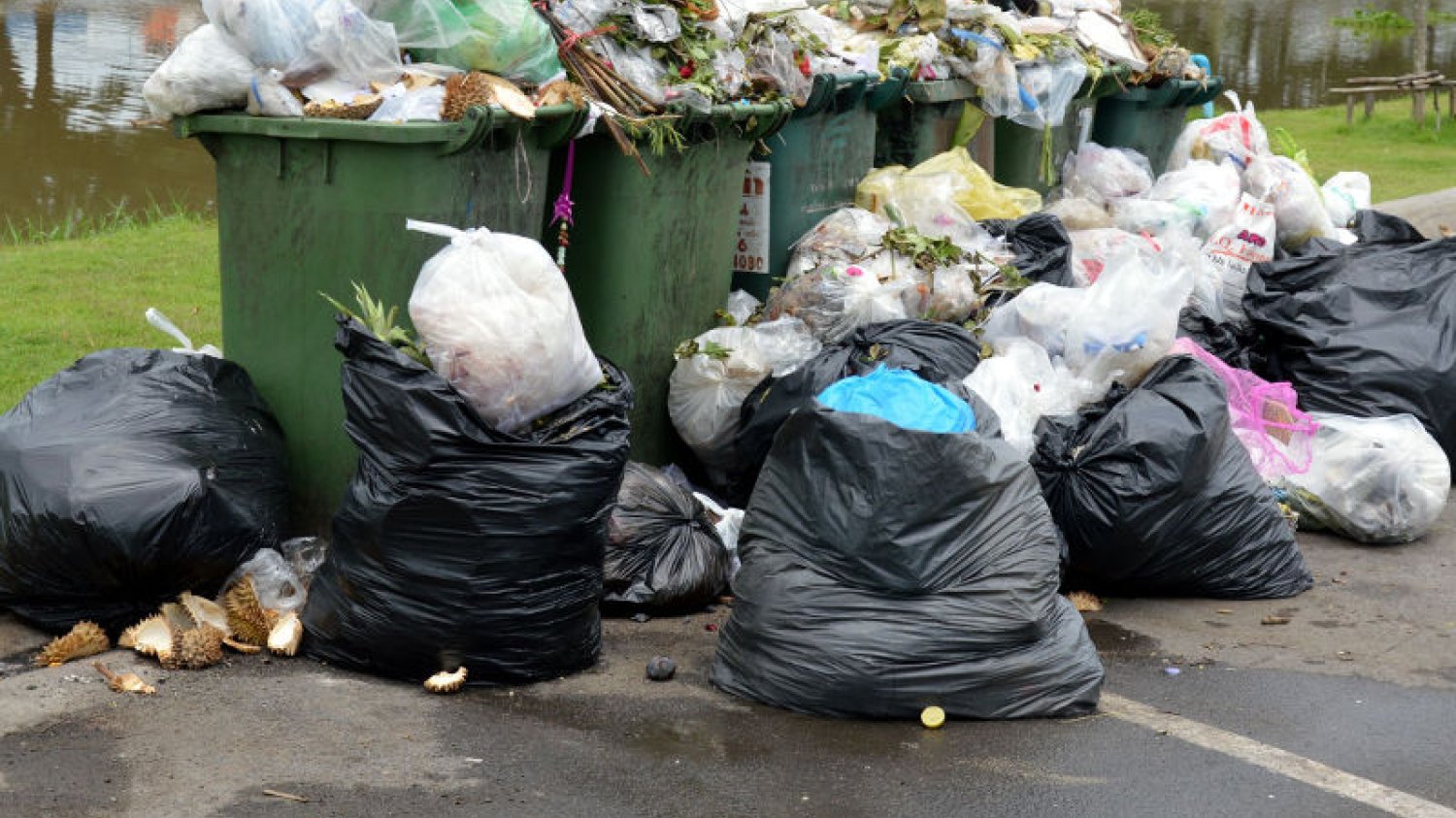 Dzięki polskiemu wynalazkowi, plastik można przerabiać na prąd.