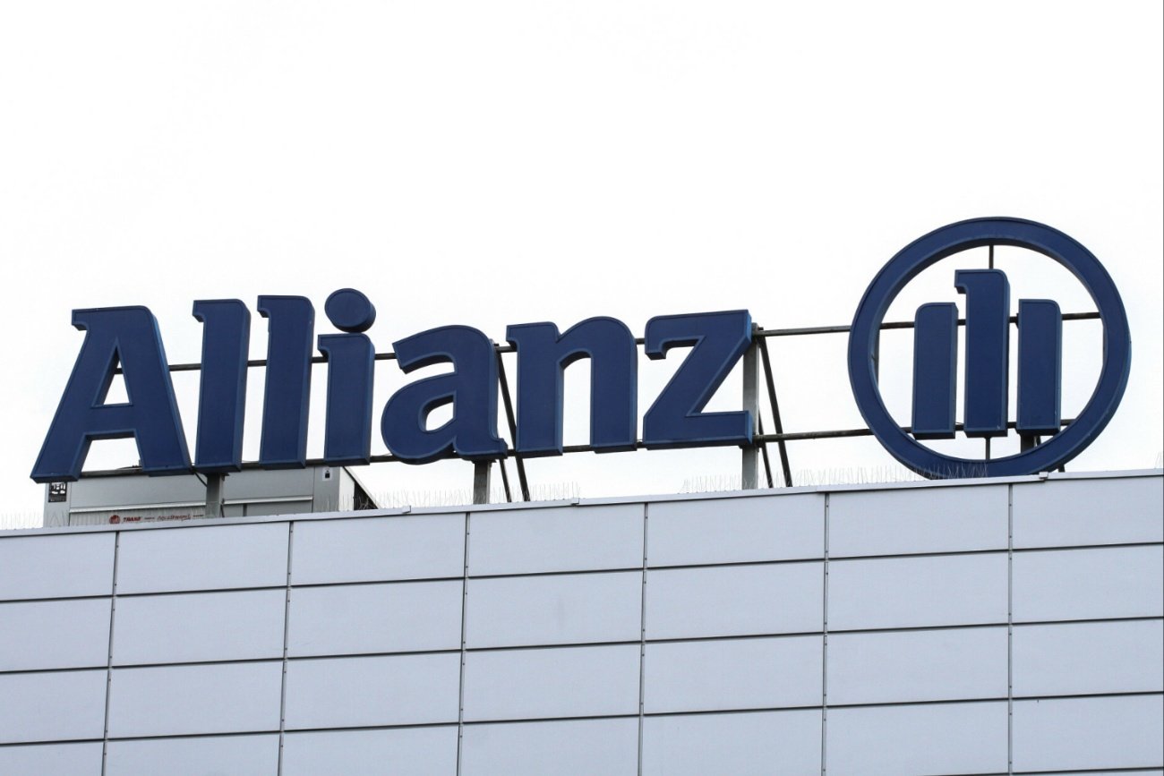 Allianz.