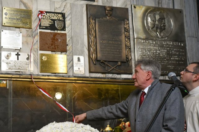 Prezes Zarządu Polskiego Górnictwa Naftowego i Gazownictwa Piotr Woźniak podczas pielgrzymki Żołnierzy Niezłomnych na Jasną Gorę