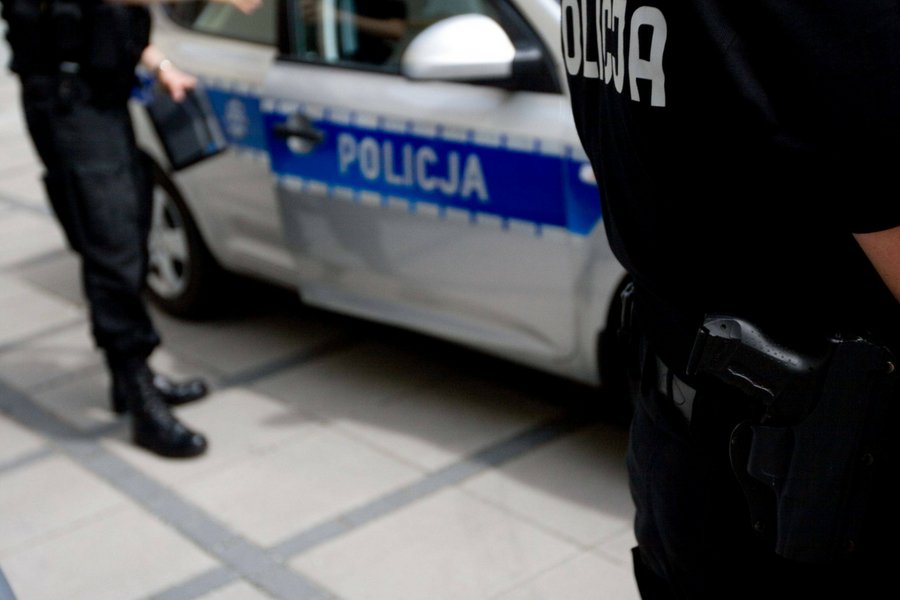 Policja ruszyła z akcją "Telefon". Będzie wyłapywać kierowców, korzystających z telefonu niezgodnie z przepisami.