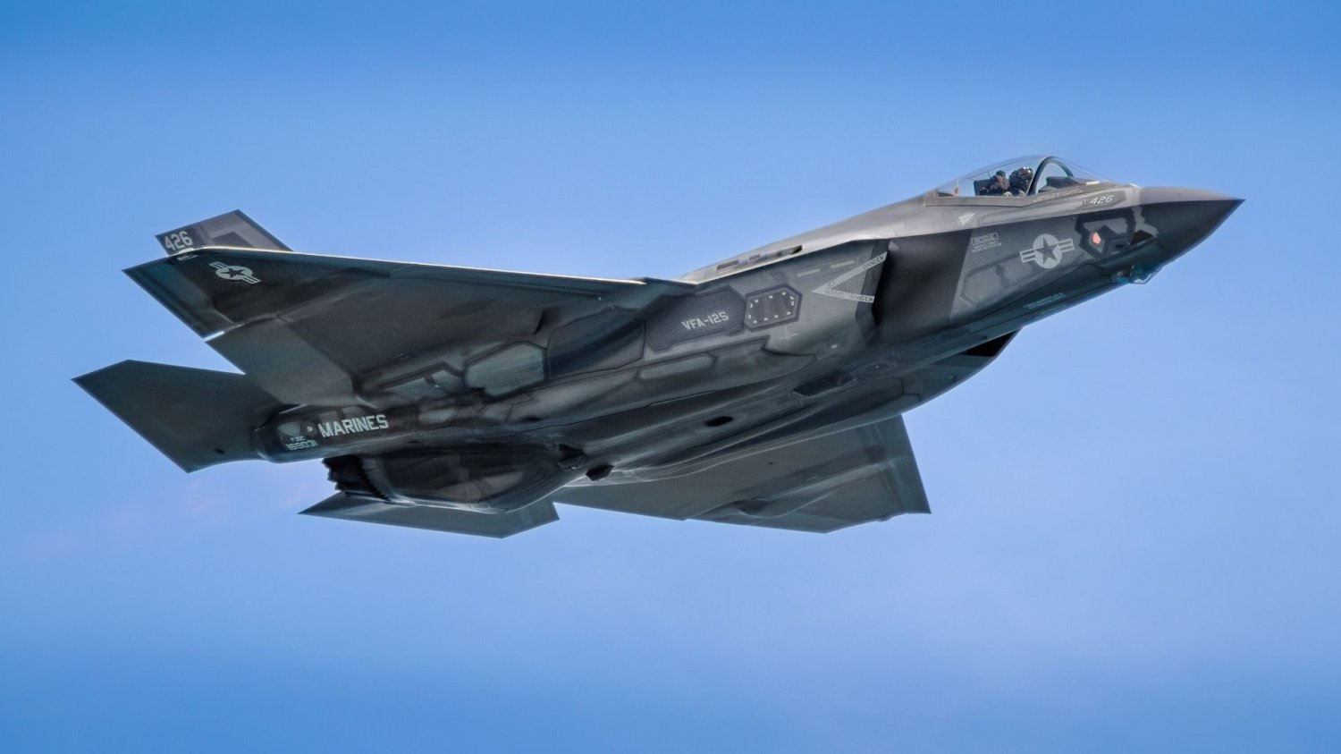 Myśliwiec F-35.
