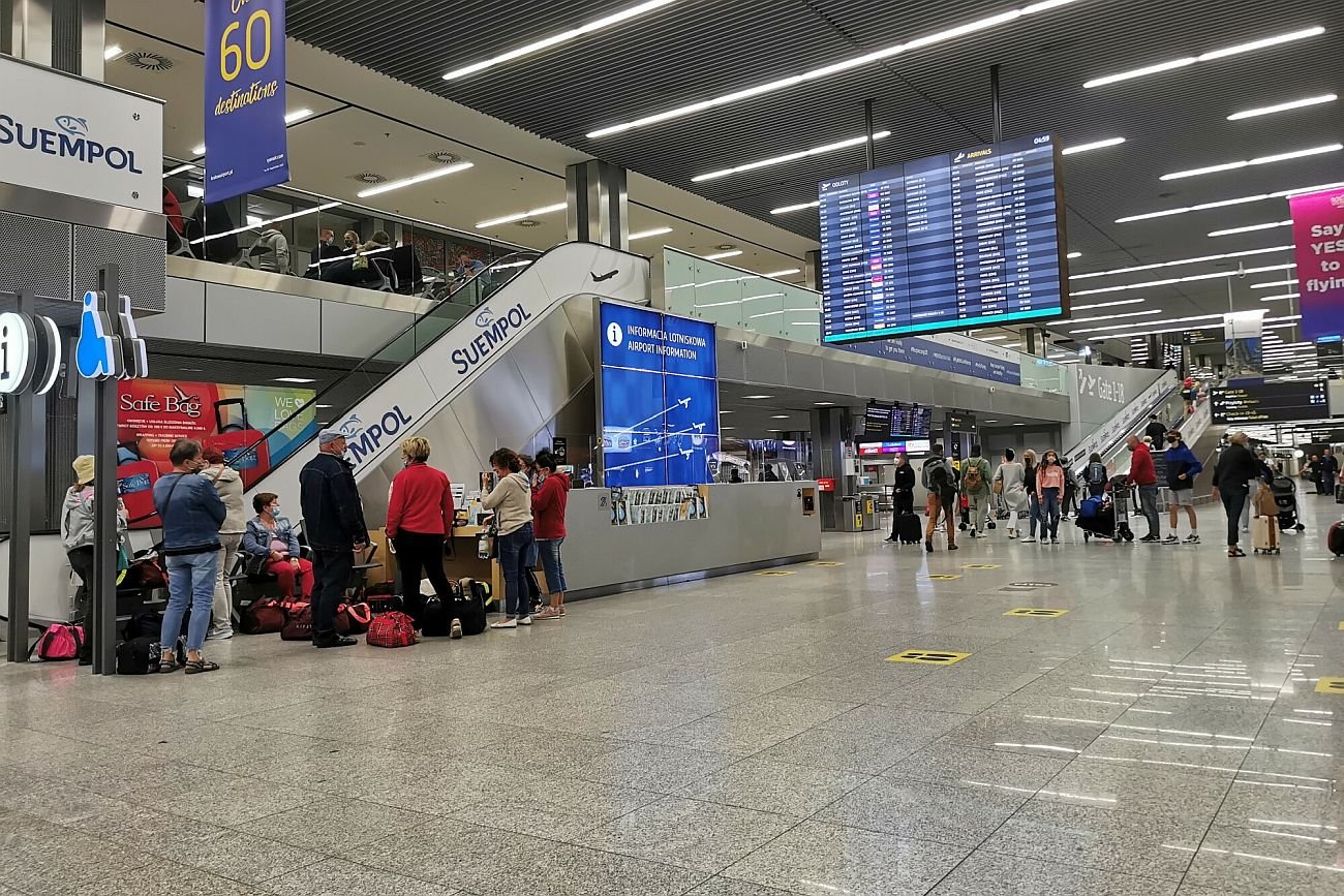 Jeden z barów na krakowskim lotnisku za kanapkę z wieprzowiną żąda prawie 40 złotych