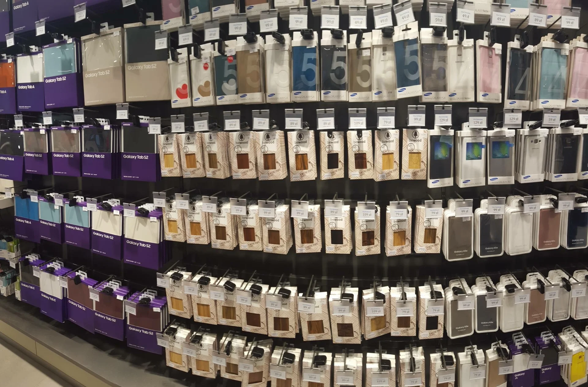 Produkty bewood.pl w Samsung Brand Store w Kielcach