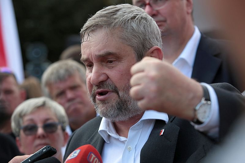 Minister rolnictwa, Jan Krzysztof Ardanowski chce, by połowa produktów w dużych sklepach pochodziła z Polski