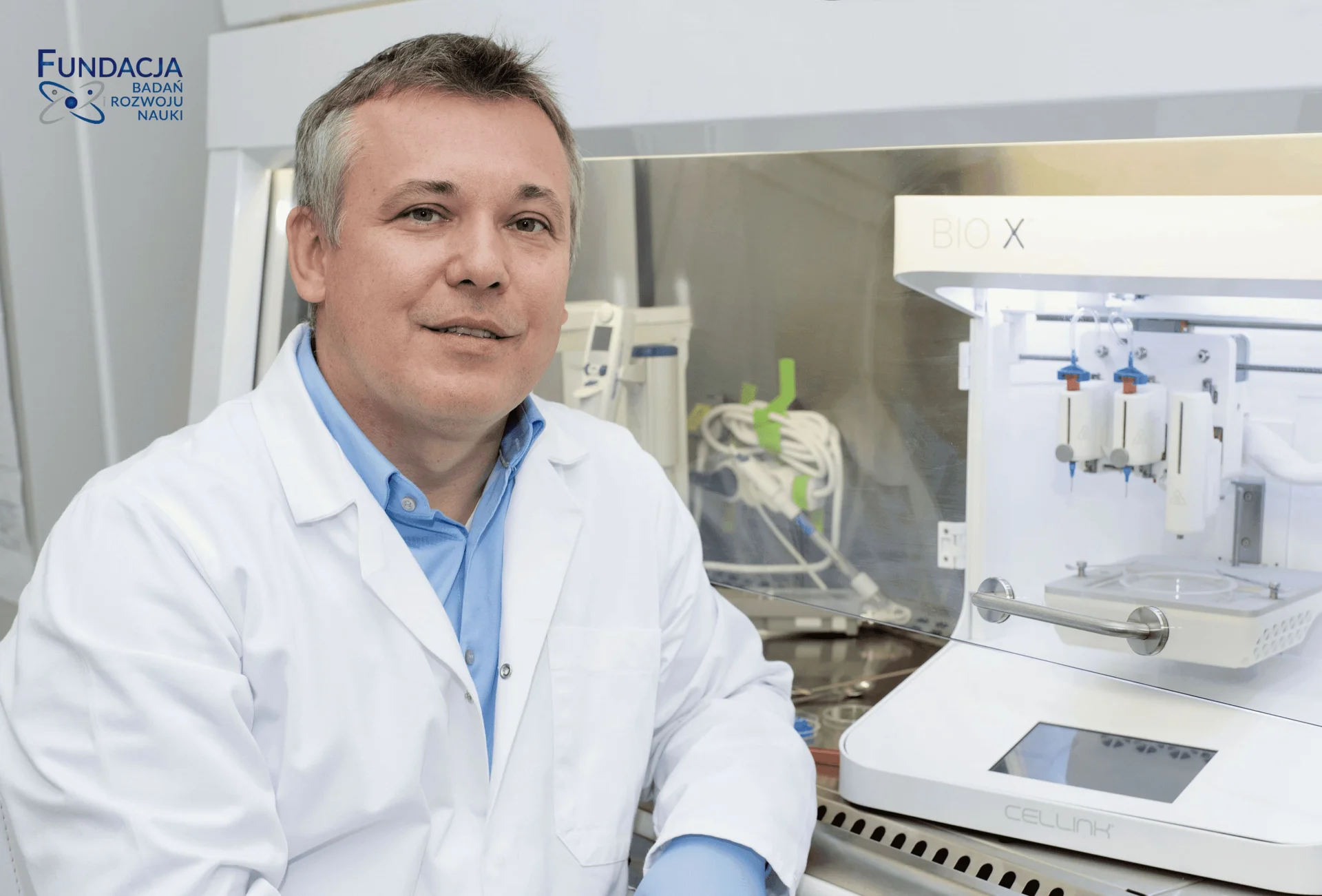 Dr hab. med. Michał Wszoła.