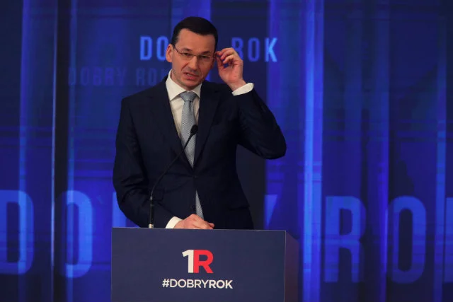 Mateusz Morawiecki co i rusz koryguje prognozy wzrostu gospodarczego