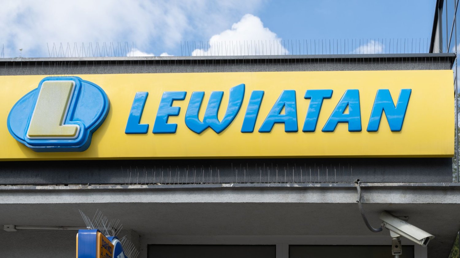 Slkep Lewiatan.