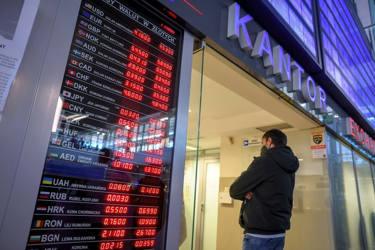 Kursy walut w środę 16 marca 2022.