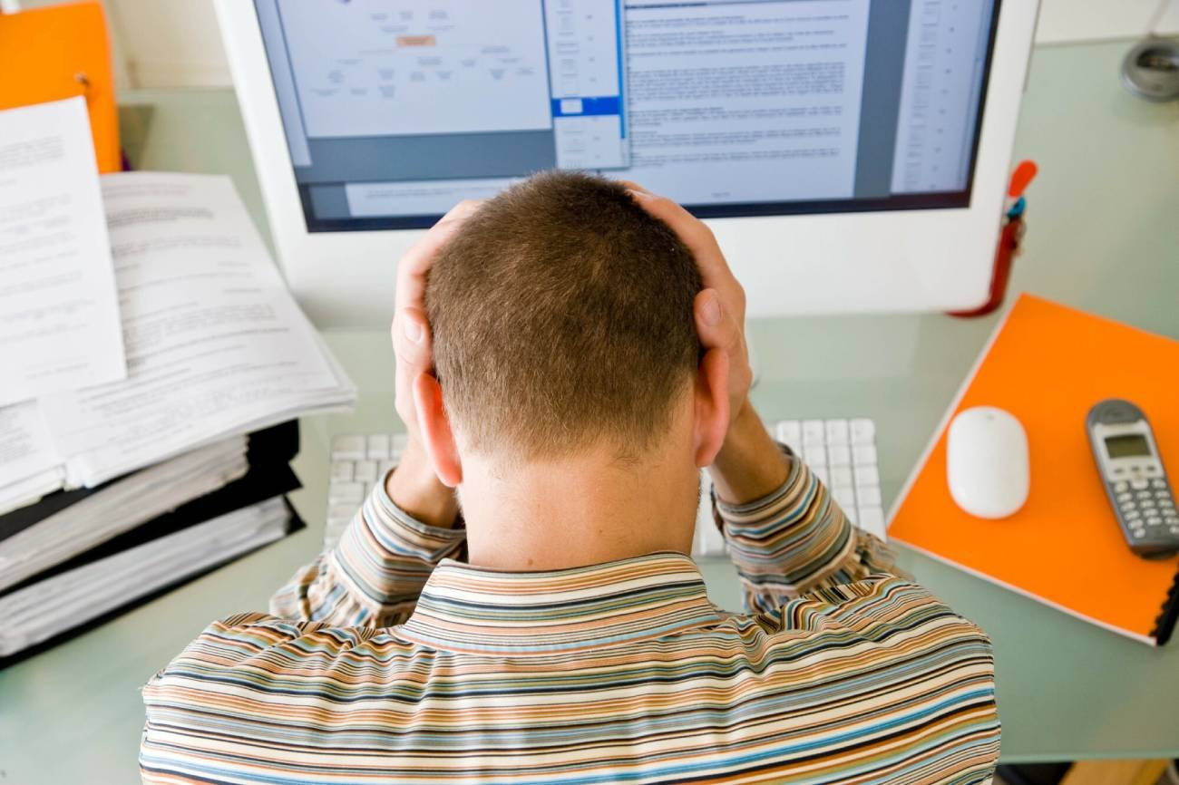 Zwolnienia lekarskie z powodów zdrowia psychicznego są coraz dłuższe.