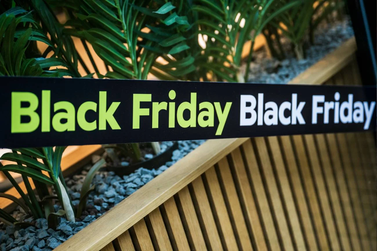 Co odróżnia Black Friday, Black Week i Cyber Monday? Podpowiadamy, na co warto polować.
