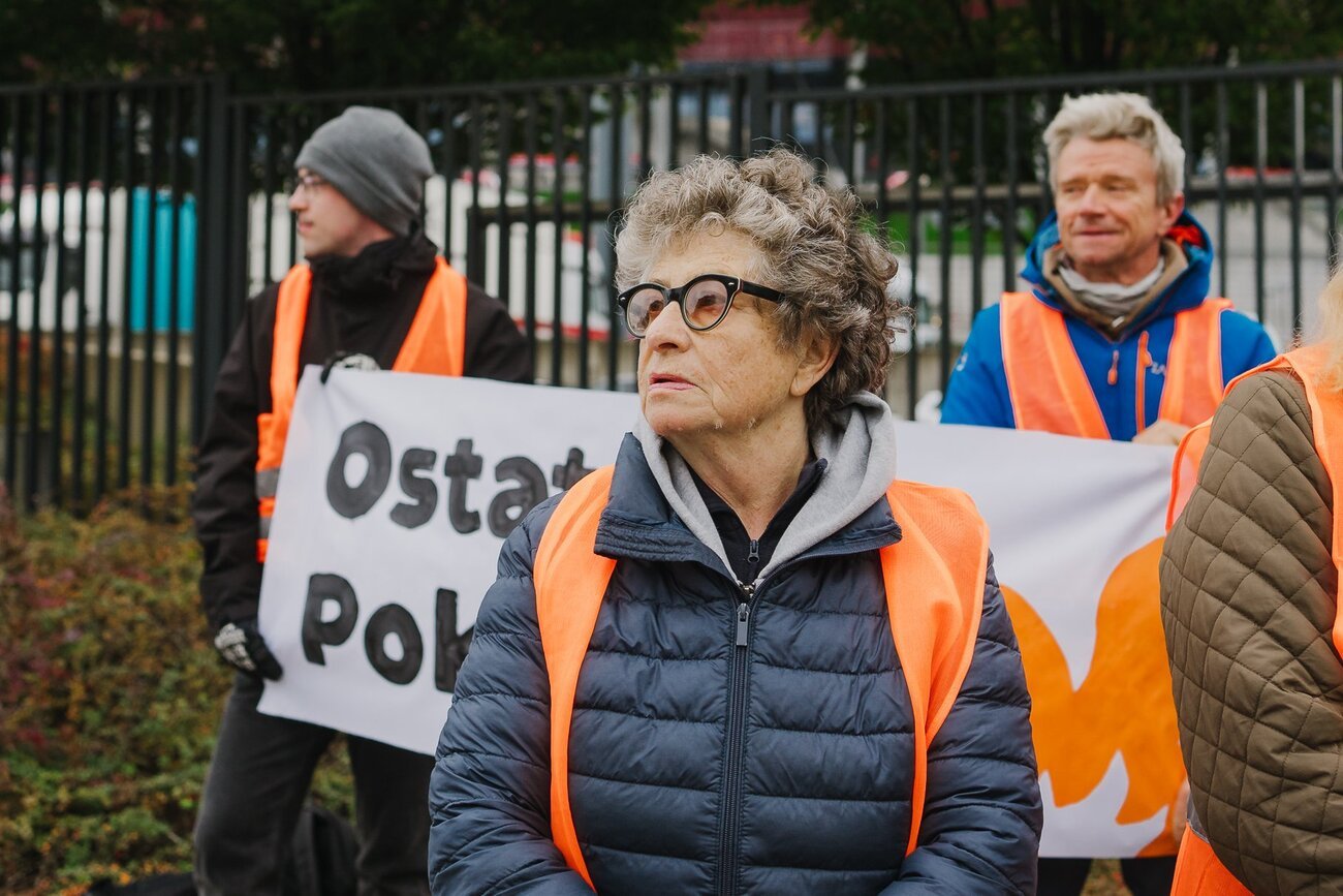 "Blokowanie ulic według niektórych również jest terrorem wobec społeczeństwa, które oczywiście może, zamiast tego wybrać powolną śmierć w katastrofie klimatycznej".
