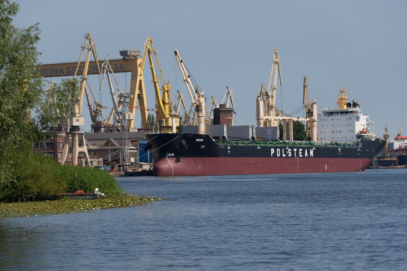 Masowiec należący do Polskiej Żeglugi Morskiej został zatrzymany