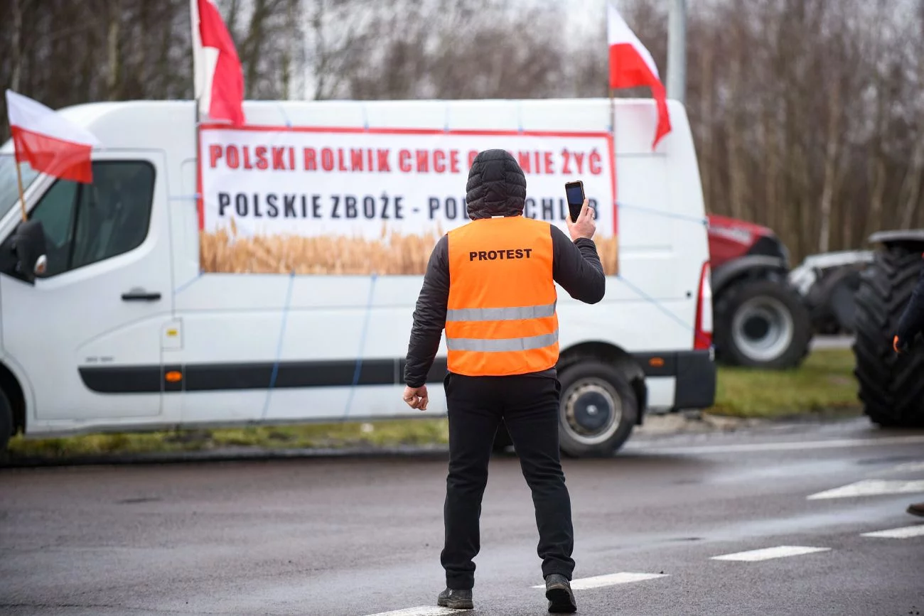 Rolnicy grożą dalszymi protestami w sprawie ukraińskiego zboża, bez żadnej kontroli trafiającego do Polski.