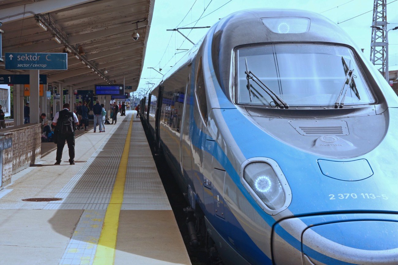 CPK rozwinie kolej? A może pogłębi wykluczenie transportowe? Ekspert wyjaśnia