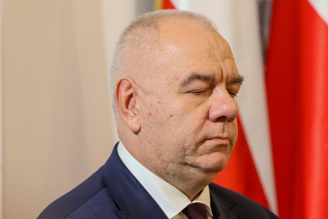 Giełda pikuje po zapowiedzi "podatku Sasina". WIG20 najniżej od początku pandemii