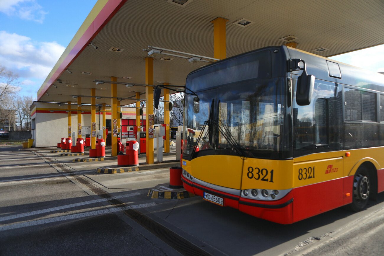 Stołeczne MZA miało kupić zajezdnię autobusową z instalacją należącą do spółki z rosyjskimi powiązaniami.