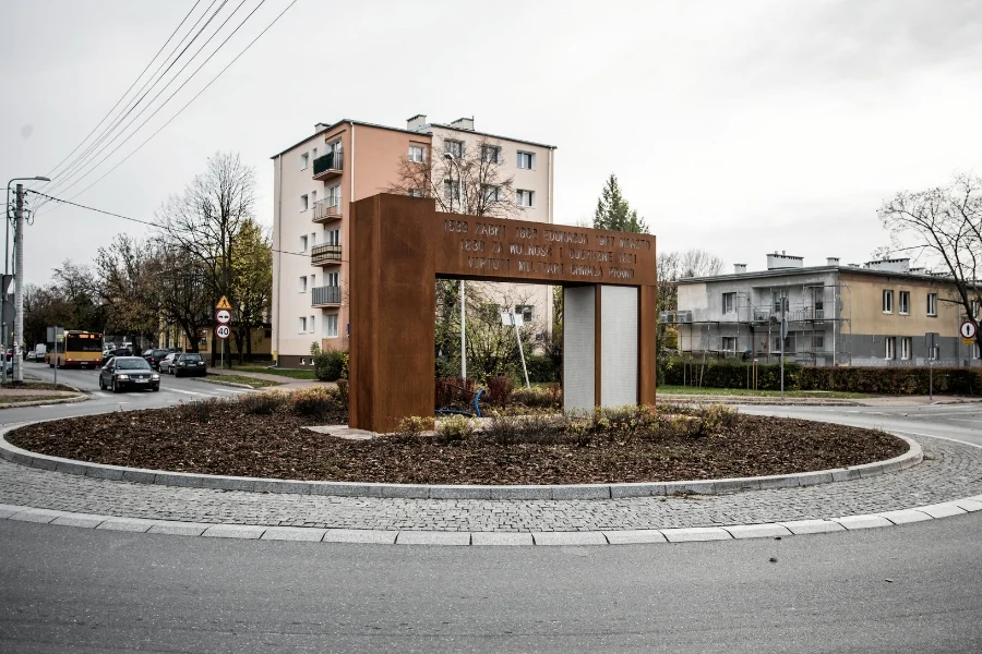 Podwarszawskie Ząbki zasłynęły ostatnio z ronda na 100. rocznicę niepodległości Polski. Ale to tam przybędzie aż 34 proc. ludności w porównaniu do 2016 r.