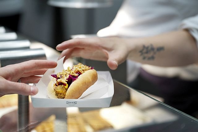 Wegetariańskie hot-dogi w Ikei kosztują 2 złote