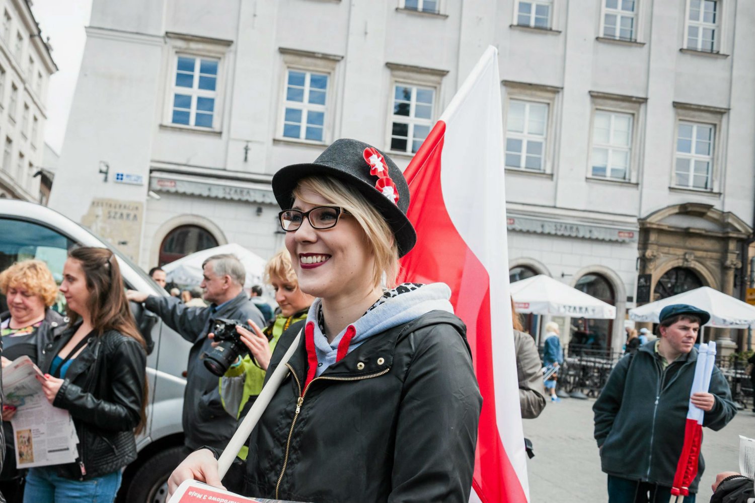 Polacy uważają, że płacenie podatków i przestrzeganie prawa nie jest przejawem patriotyzmu