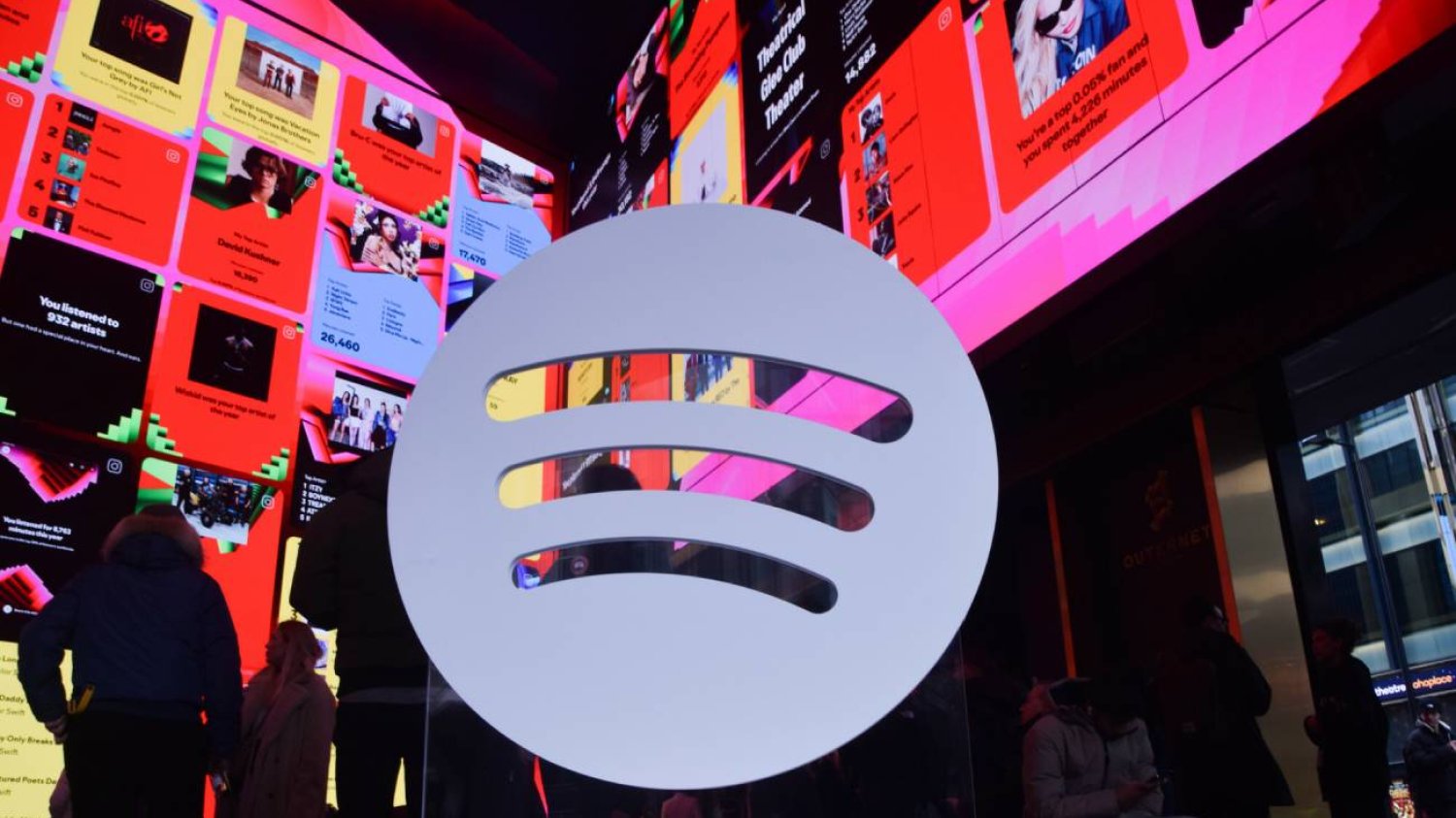 Logo Spotify na wydarzeniu.