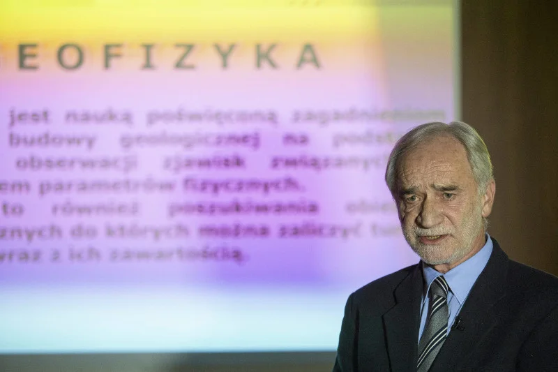 Prof. Janusz Madej z AGH.